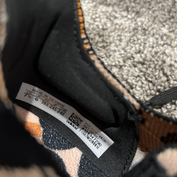 Womens 7.5 Adidas Ultraboost shoes.